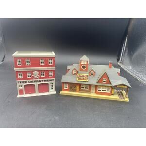 Vintage 1989 Galoob Toys Micro Machines Central Station/ Fire Department.